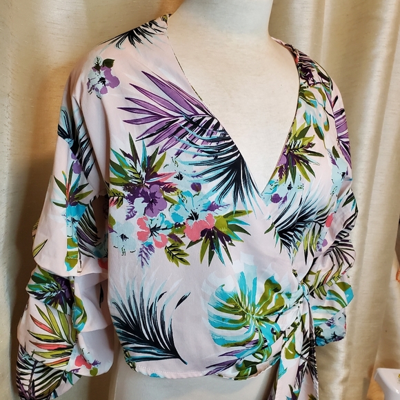 Printed puffed sleeve blouse - Picture 3 of 4